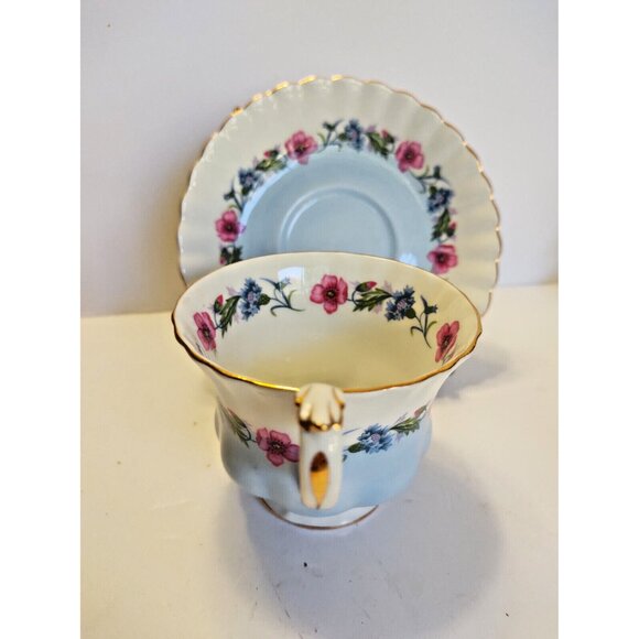 Royal Albert Teacup & Saucer Set, Pattern 4475 Montrose Cup Shape - Picture 3 of 12
